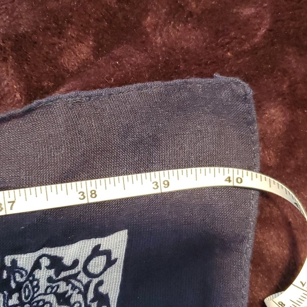 Large Scarf - Picture 4 of 5